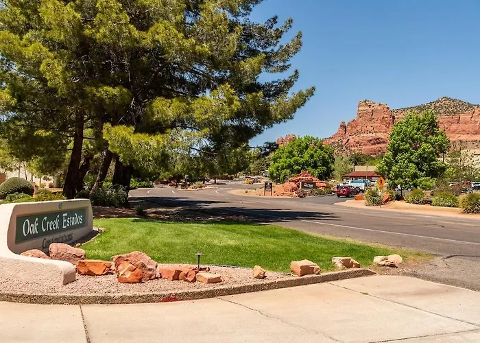 - Pool, Hot Tub, Pickleball, Bbq, Ev Charger Holiday home *
